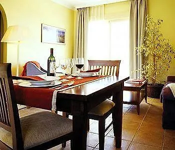 Apartamentos Vista Real Alcaidesa 0*,  Spain