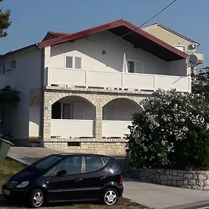 foglaljon itt